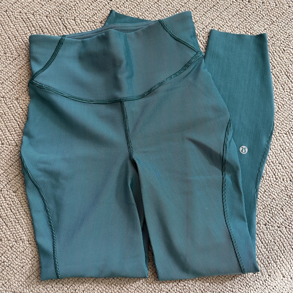 Lululemon Ribbed Leggings Base Pace - Teal / Green Jasper Size 4 Fits a Size 2